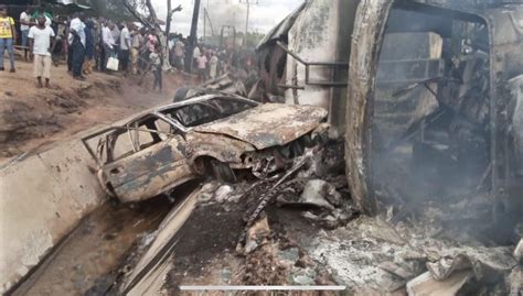 Nigerian fuel tanker explosion kills 25 in Lokoja (9/23/20) : r ...