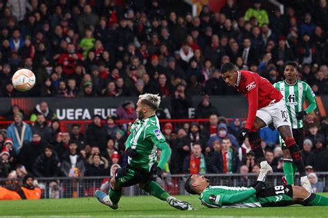 Manchester United star Marcus Rashford left dumbfounded by EA FC rating ...