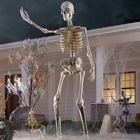 Terrifying 12 Foot Tall Giant Skeleton With Animated LCD Eyes