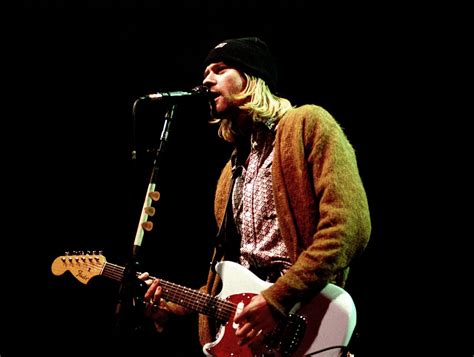 Kurt Cobain Sweater Worn on 'MTV Unplugged' Up For Auction