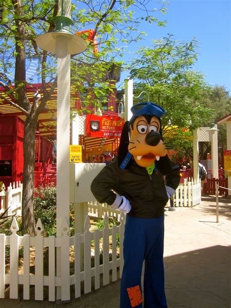 Attraction Review: Goofy's Sky School - Babes in Disneyland