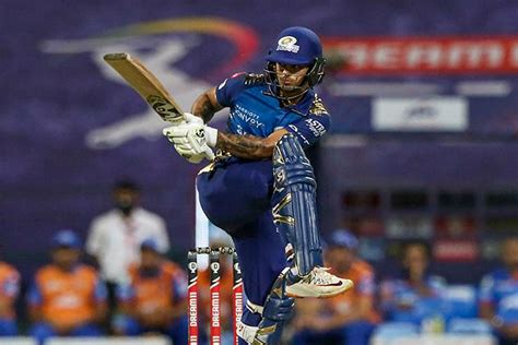 IPL 2020: Ishan Kishan steals the limelight from Quinton de Kock - myKhel