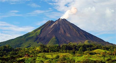 The Rainforest Trail in Costa Rica & The Revolution Path in Nicaragua ...