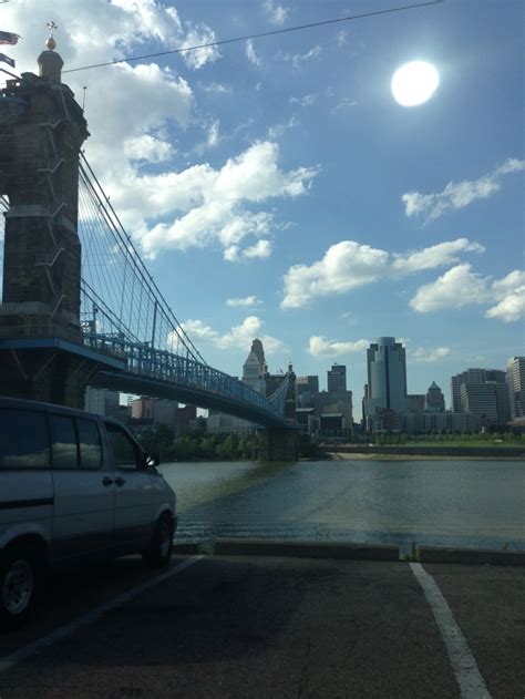 Cincinnati Skyline | Cincinnati skyline, Cincinnati ohio, Scenic