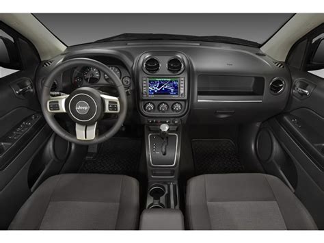 2013 Jeep Compass: 18 Interior Photos | U.S. News