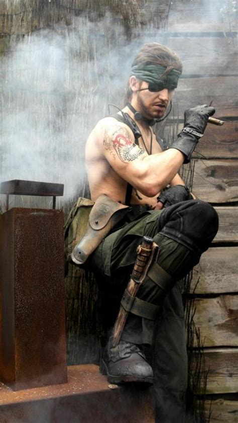 Rick Boer's phenomenal cosplay as Metal Gear Solid's Snake | Гиря