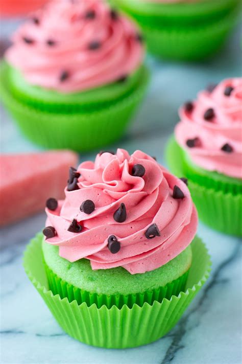 Watermelon Cupcakes - summer cupcakes!