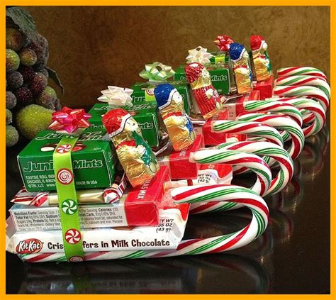 candy bar sleds. This makes a perfect gift for fri 32+ | christmas crafts for… | Homemade ...