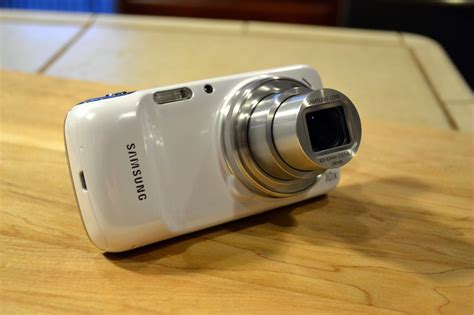 A Camera That Also Works as a Phone, Samsung Galaxy S 4 Zoom on AT&T - Dad Logic