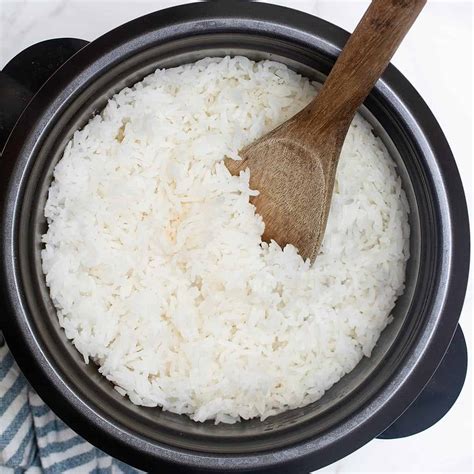 Perfect Sticky Rice In A Rice Cooker - The Daily Dish