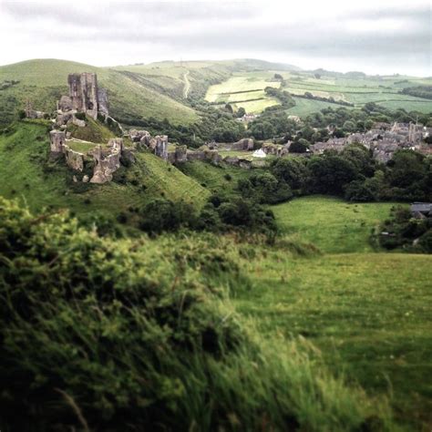 Corfe Castle ruins in Dorset, England | benandujar | VSCO Grid | Places to travel, Places to ...