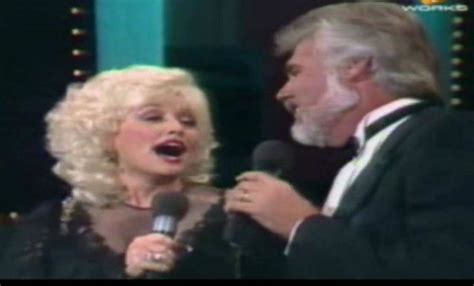 Kenny Rogers and Dolly Parton – ‘Islands In The Stream’ (Live ...