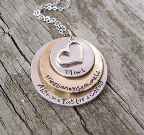 PERSONALIZED MOM NECKLACE Mom Jewelry With Kids Names Mom - Etsy