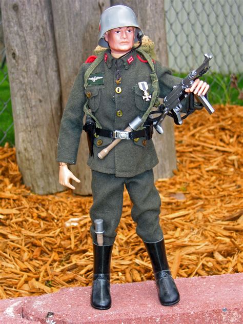 Soldier of the World, German Soldier set 8100 | Gi joe, Military action figures, Military figures