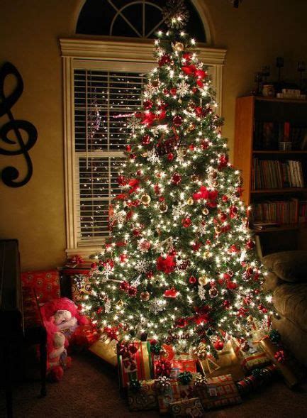 Best White Christmas Tree With Colored Lights Red 49 Ideas | Elegant christmas trees, Christmas ...