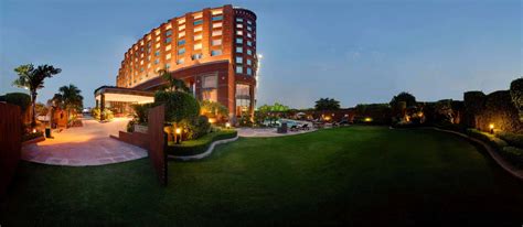 Meeting rooms & event venue in Noida | Radisson Hotels