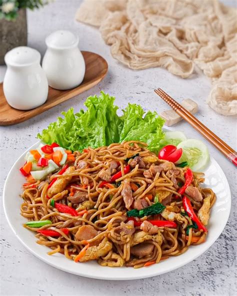 Resep Mie Goreng Ayam Paprika dari @qiutin.kitchen