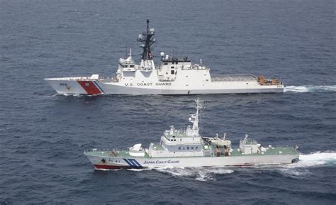 DVIDS - Images - U.S., Japan Coast Guards train together in East China Sea [Image 2 of 3]