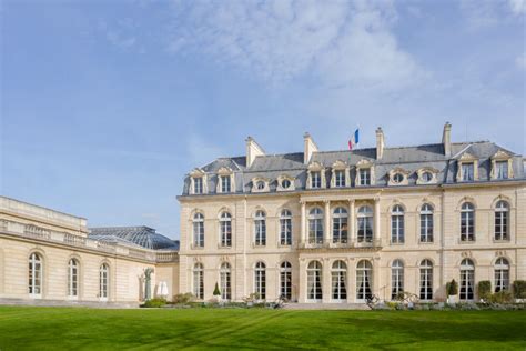 Elysée Palace, power and symbol of the French Republic