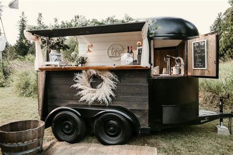 Horse trailer makeover, mobile bar | Mobile bar, Mobile bar cart, Mobile coffee shop