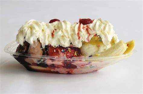 Grilled banana split sundae with bittersweet chocolate sauce - nj.com