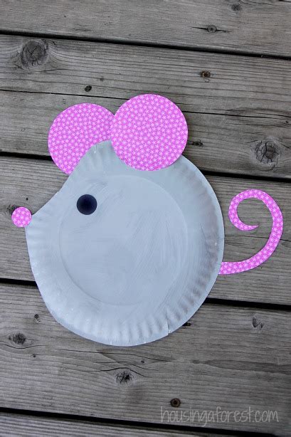 Paper Plate Mouse Craft | Housing a Forest