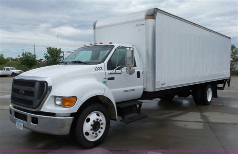 2005 Ford F650 Super Duty XL box truck in Des Moines, IA | Item K2177 sold | Purple Wave