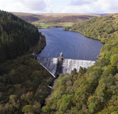 Elan Valley dams and reservoirs | Visit Wales