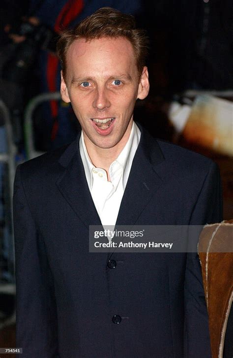 Actor Ewen Bremner arrives for the premiere of "Black Hawk Down"... News Photo - Getty Images