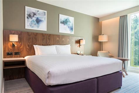 Courtyard by Marriott London Gatwick Airport Gatwick, England, GB - Reservations.com