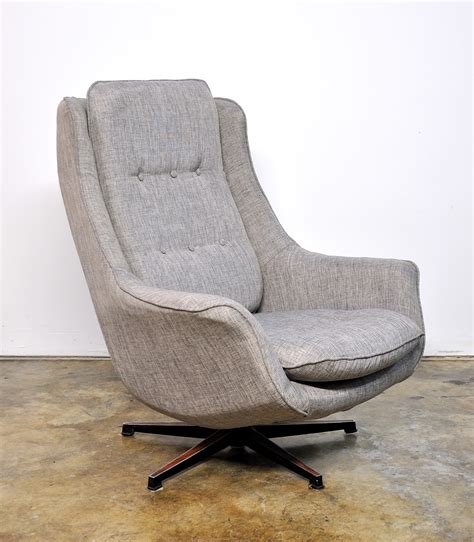 SELECT MODERN: Mid Century Swivel Lounge Chair