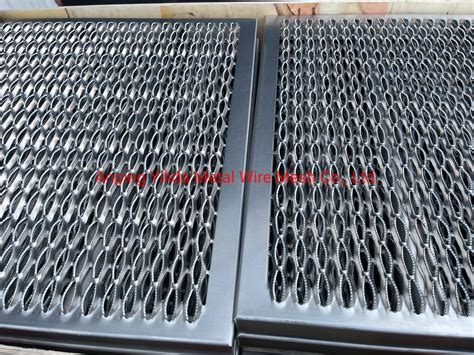 Anti Slide Stainless Steel Safety Grating with Grip Strut - China Perforated Metal Grating and ...