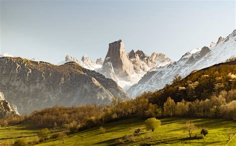 Earths Breathtaking Views: [OC] Spring views of Naranjo de Bulnes ...