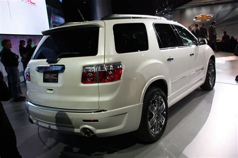 All Car Reviews 02: 2011 GMC Acadia Denali. The Best Crossover ideal ...