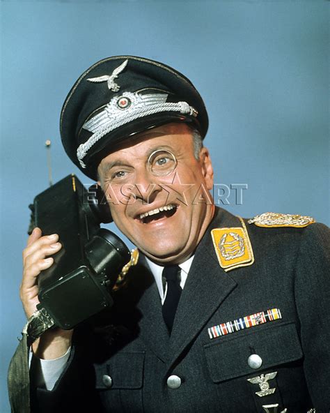 Werner Klemperer, ganhou dois Grammy por sua interpretação como o coronel Klink em (Heróis de Hogan)