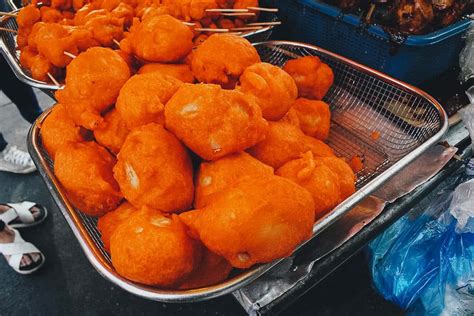 Filipino Street Food: What to Eat in the Philippines | Will Fly for Food