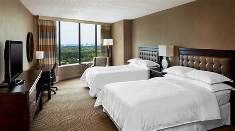 Greensboro NC Hotel | Sheraton Greensboro Hotel at Four Seasons