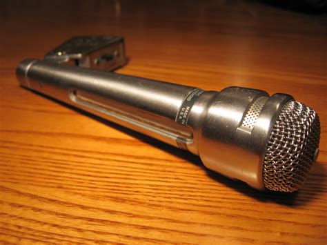 File:Us664a microphone.jpg - Wikipedia, the free encyclopedia