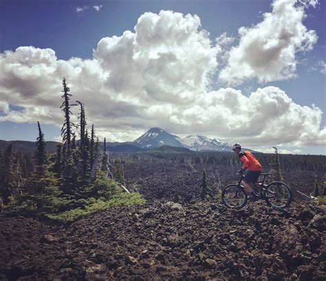 McKenzie River Trail Mountain Bike Trail - Eugene, Oregon