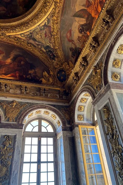 Palace of Versailles: Aesthetic Renaissance Beauty