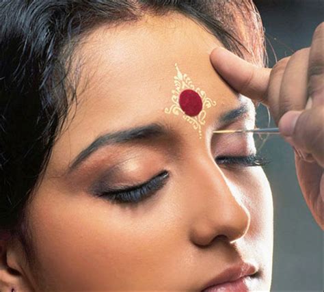 Bindi Designs: Simply Forehead Decoration? Not Quite.