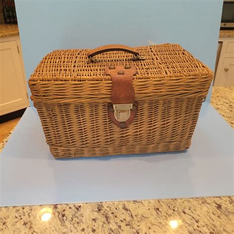 Wicker Picnic Basket - Etsy