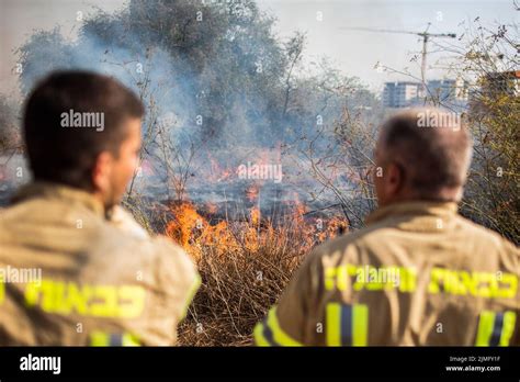 Sderot, Israel. 06th Aug, 2022. Emergency workers battle a fire that ...