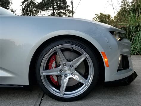 Chevrolet Camaro ZL1 6th Gen Silver MRR FS05 Wheel | Wheel Front