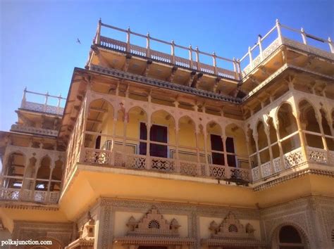 City Palace Jaipur Architecture : 30 Photos to get you started on Responsible Tourism