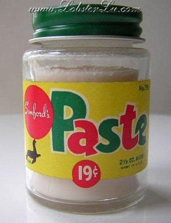 Old school white paste - used to smell sort of spearminty. Yes, must admit I did try to eat it ...