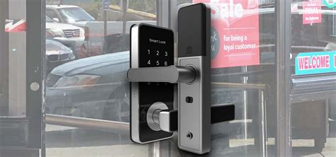 How to Choose a Commercial Lock for Your Storefront Door?