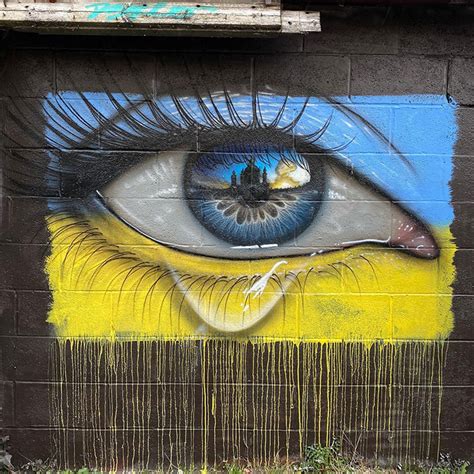 Amazing Street Art That Shows Support For Ukraine (107 Pics)