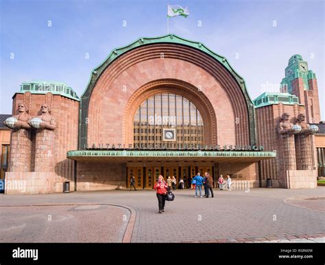 Art deco railway station facade hi-res stock photography and images - Alamy