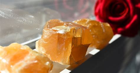 9 Best Properties of Orange Calcite